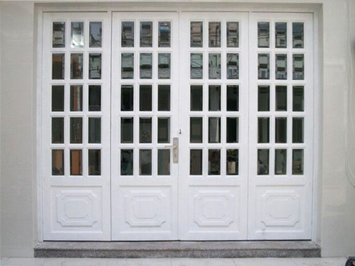 Mẫu cửa sắt hộp 4 cánh pano